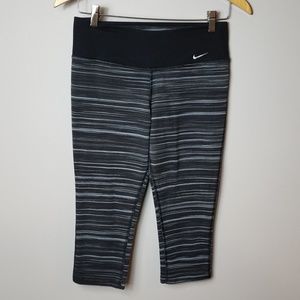 Nike DriFit Womens Capri Leggings